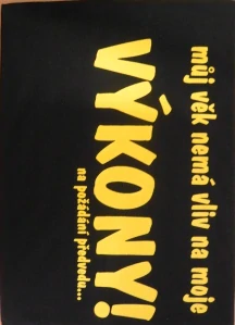 TRIČKO: MŮJ VĚK NEMÁ VLIV NA MOJE VÝKONY/M/UNIVERZÁLNÍ(158)