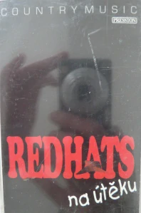 RED HATS: NA ÚTĚKU/MC