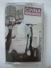 ČINNA: VŮZ SE SENEM/MC