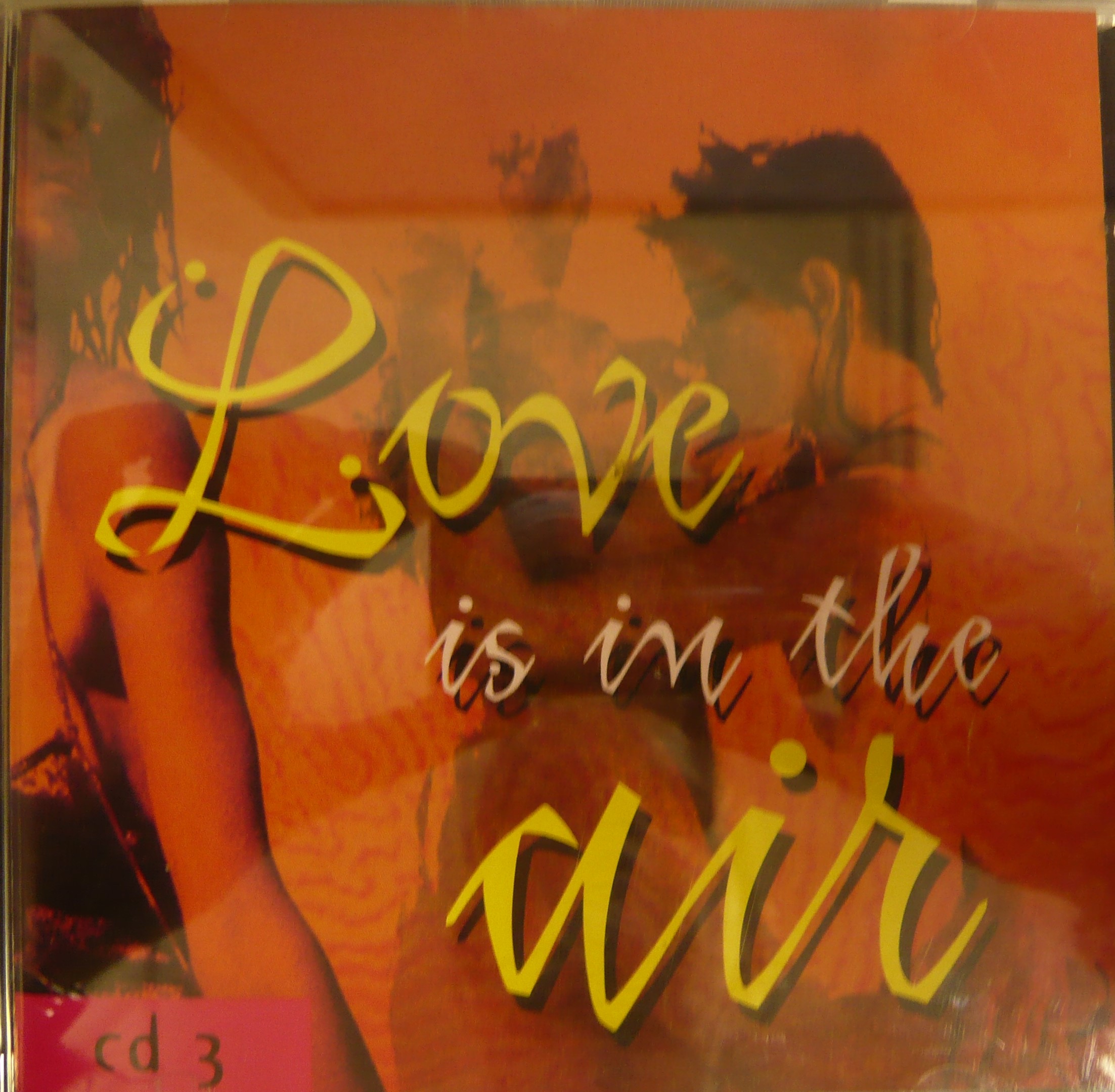 VARIOUS: LOVE IS IN THE AIR/CD