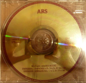 MOZART W. A.:SYMPHONIES NOS. 26&28, SERENADES NOS 11&12/CD(BEZ BOOKLETU)